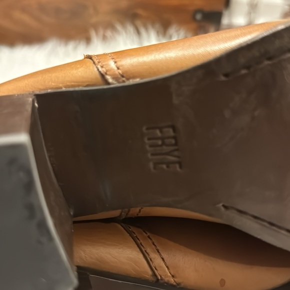 Frye Boots Cognac  size 8 pre-owned. - Picture 4 of 10